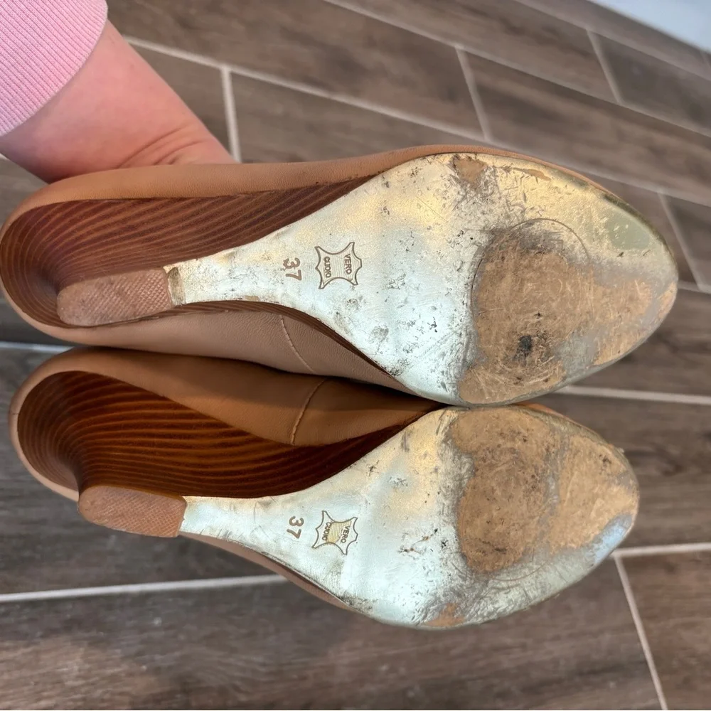 Tory Burch Leather Pumps - Picture 6 of 9